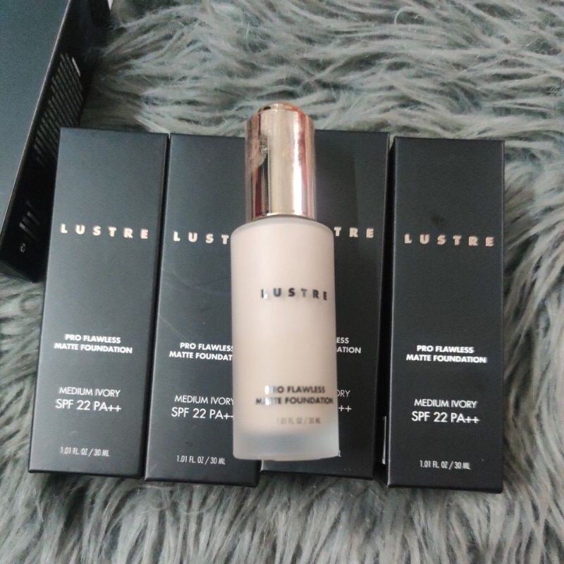 Kem Nền Siêu Mịn Căng Bóng LUSTRE PRO