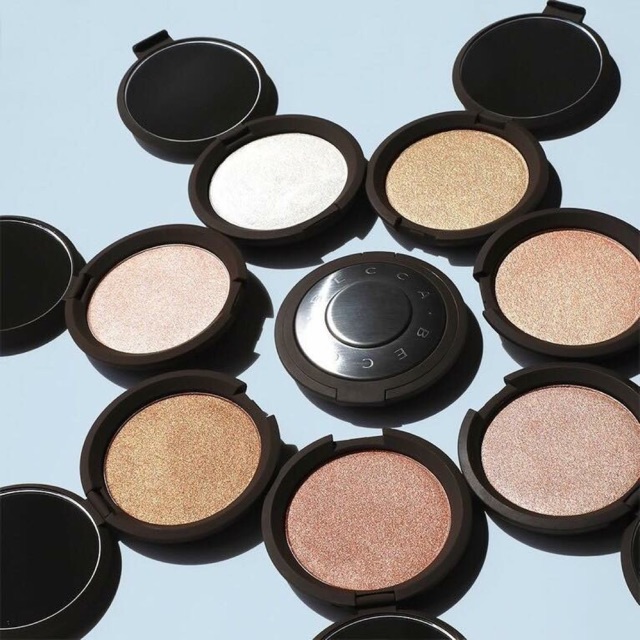 Phấn highlight Becca shimmering skin perfector