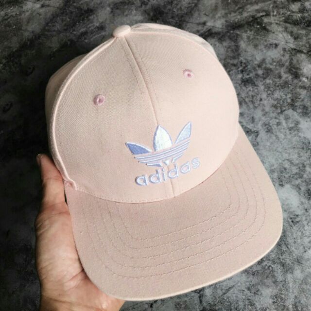 Nón  snapback màu hồng  kute 😍