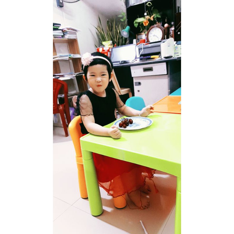 BÀN GHẾ TRẺ EM NHỰA SONG LONG  BỘ | BigBuy360 - bigbuy360.vn