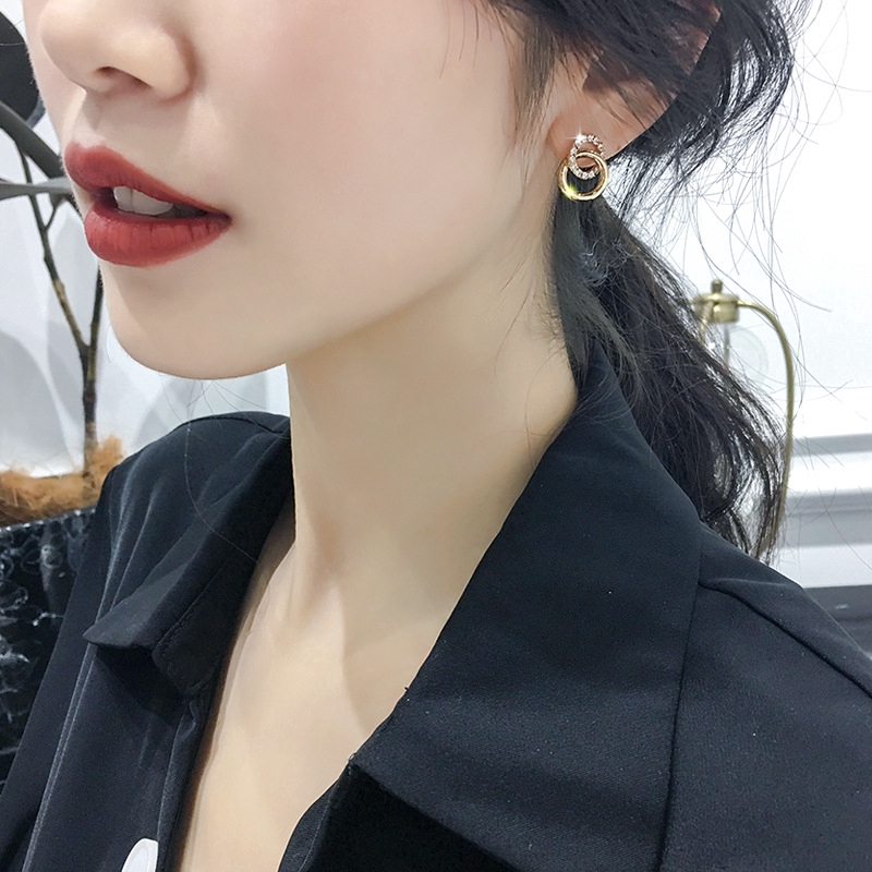 Khuyên Tai Nữ Hình Tròn Thời Trang Hàn
