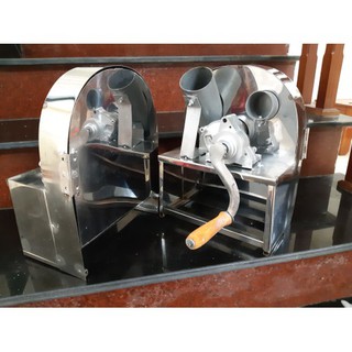 Máy thái hành, tỏi, sung,... quay tay inox có nắp đậy kèm bộ dao 30k