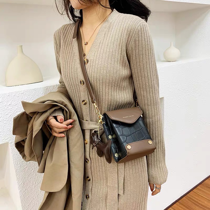 Túi xách đeo chéo nữ đẹp đi chơi phong cách thời trang hàn quốc giá rẻ dễ thương cute DC1261