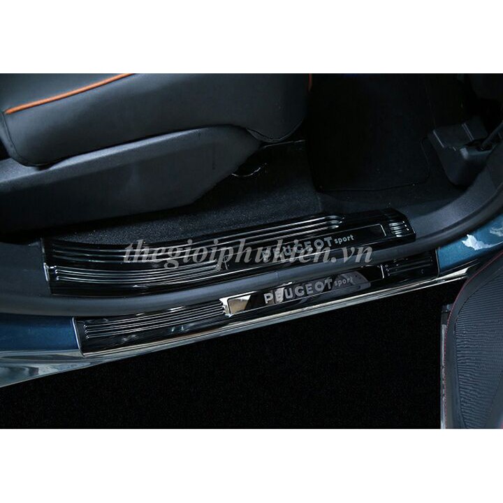 Ốp bậc cửa, Nẹp bước chân trong, ngoài xe Peugeot 3008 chất liệu titan