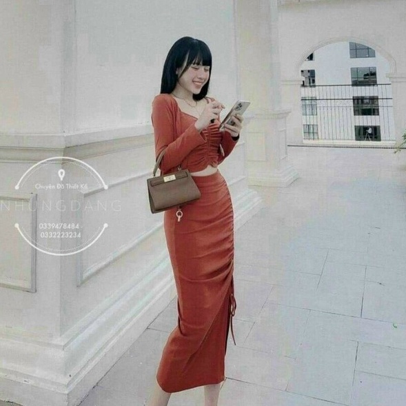 Sét đầm rút dây chân váy xẻ tả phối áo khoác mẫu thiết kế trẻ trung năng động phù hợp mọi phong cách
