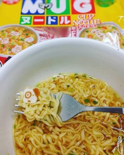 Mỳ Mug Nhật Bản