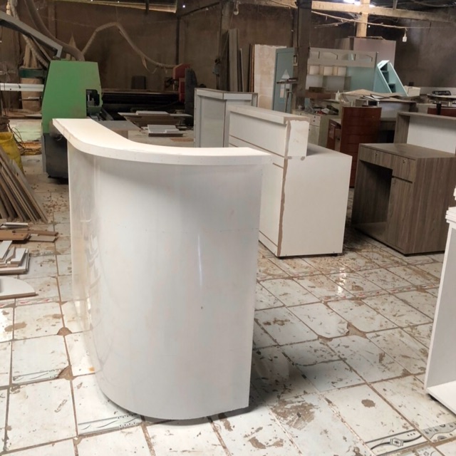 quầy thu ngân quầy tính tiền bàn lễ tân quầy barr
