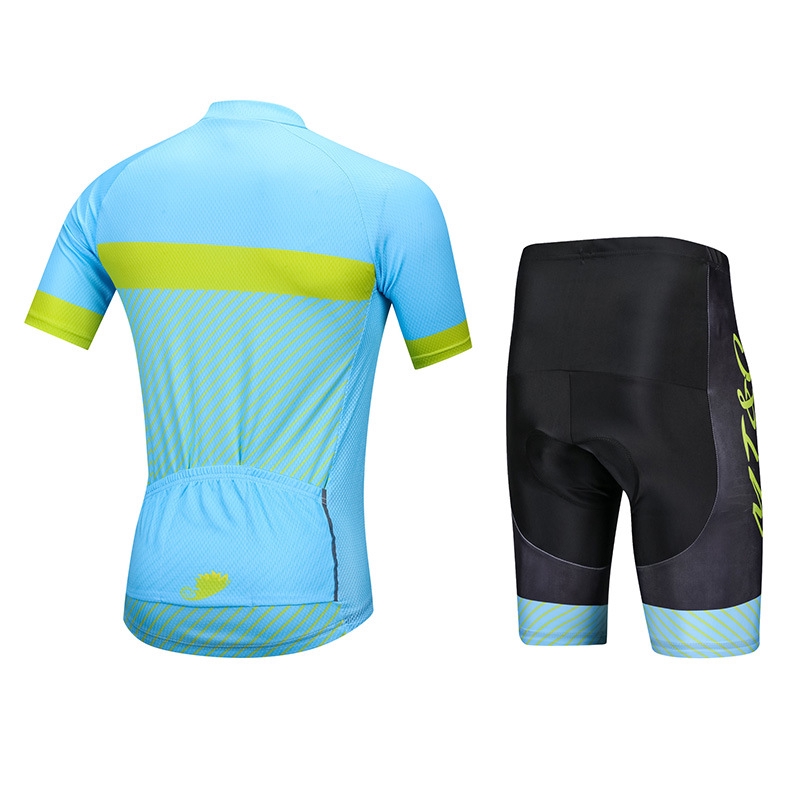 Quần áo dùng khi đi đua xe đạp