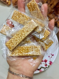 Kẹo mè giòn Bến tre