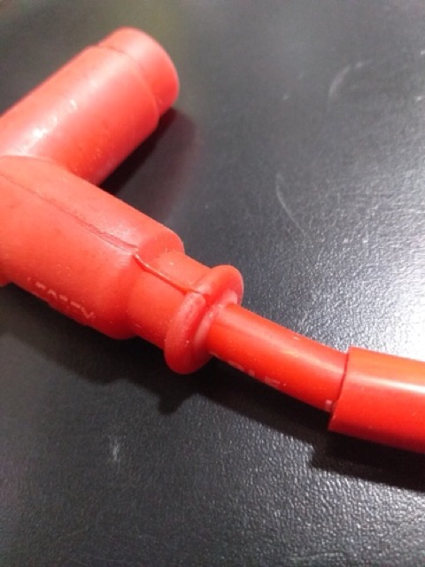 Dây tăng áp xe máy NGK đỏ mã CR2 đầu vuông