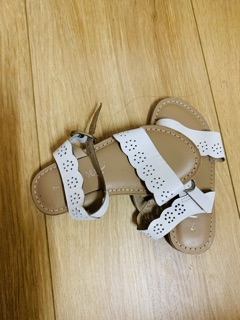 Sandal Next cho bé gái 2-3 tuổi