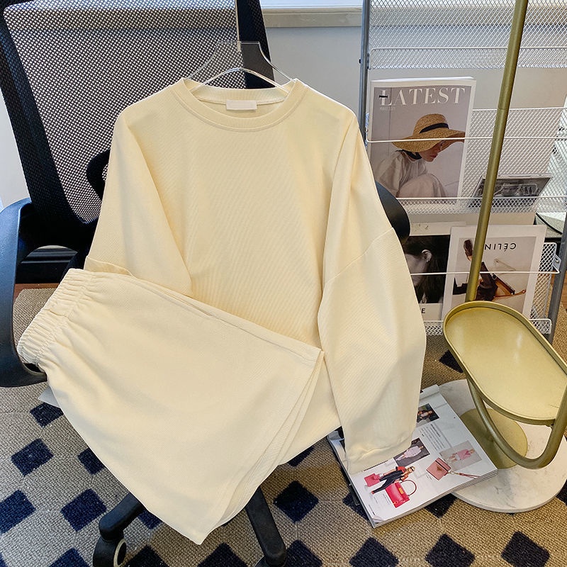 Set Áo sweater Phối Quần Short Thời Trang Trẻ Trung Cho Nữ