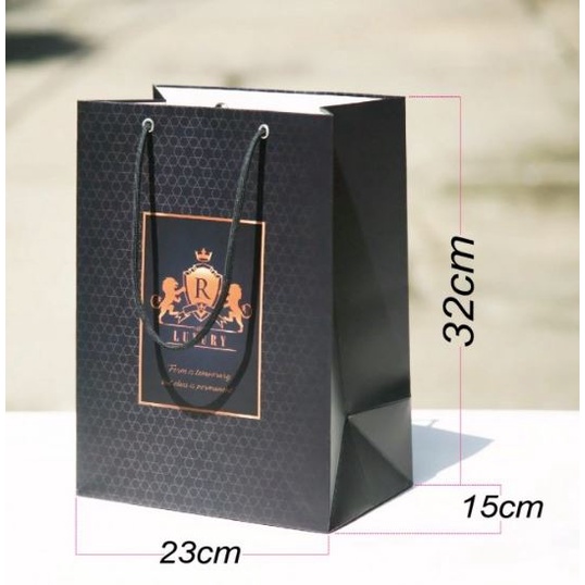 20 túi giấy Tết  mẫu 3 đựng quần áo phụ kiện size 32x23x15cm