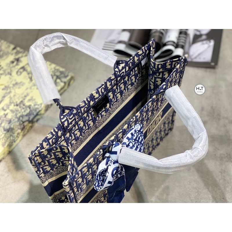 Dior tote bag