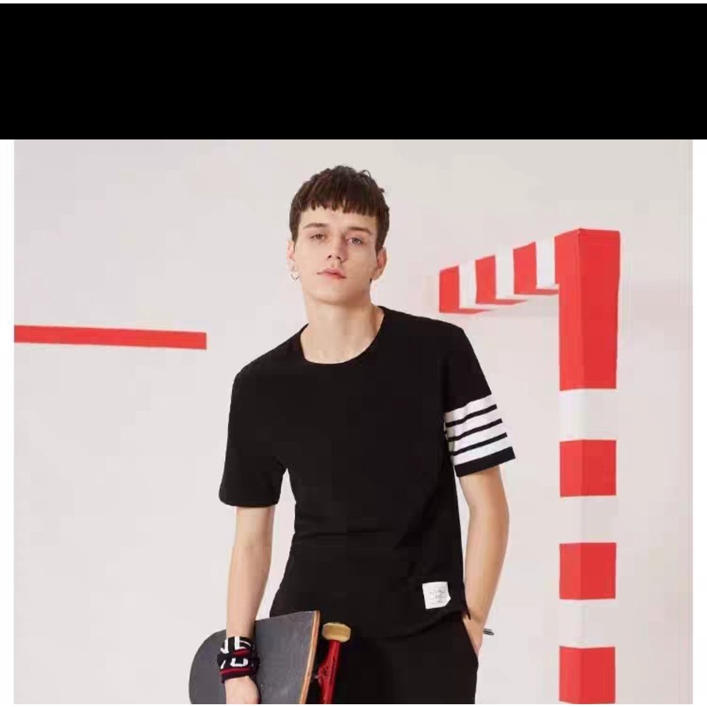 Áo Phông Cổ Tròn Fom Slim Đứng Phối 3 Sọc Vai Siêu Đẹp Cotton Mịn Thoáng Mát Thoải Mái Hoạt Động Hè 2022