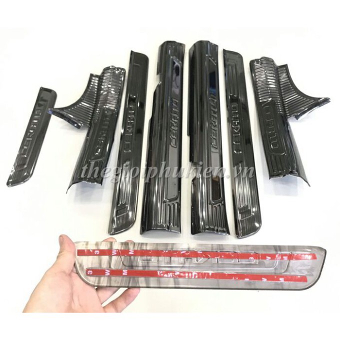 Bộ Ốp bậc cửa, Nẹp bước chân Kia Cerato 2019 2020 2021 2022 2023 . Titan tặng keo trợ dính