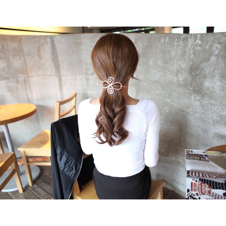 Kẹp Tóc Hình Học Châu Âu Lukith M18