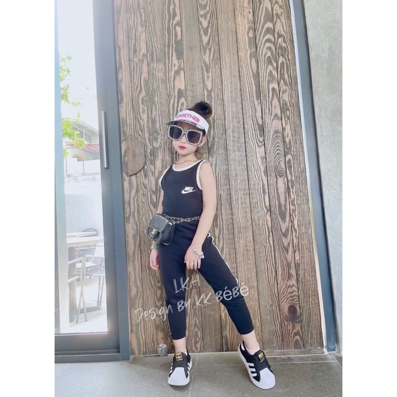 Bộ jumsuit thể thao adidas cho bé gái