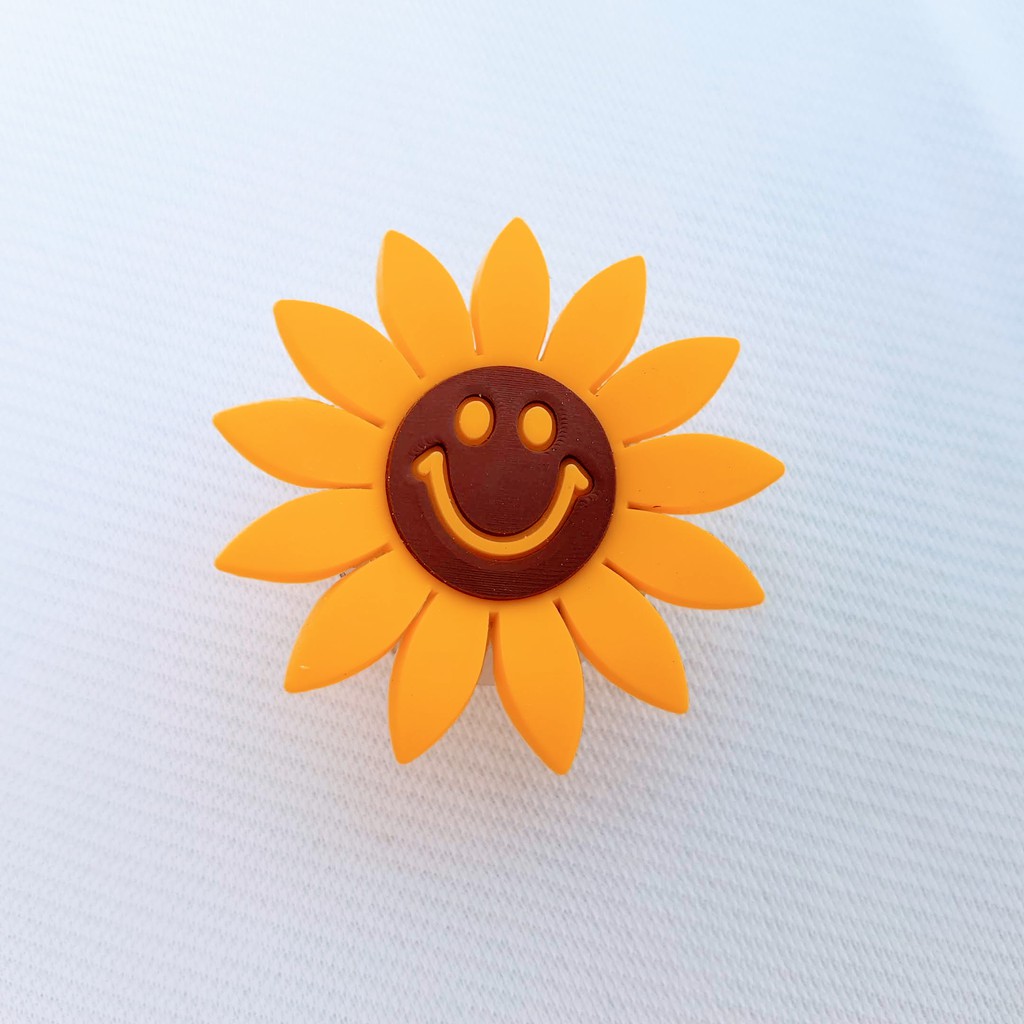 Sticker nhựa Jibbitz lò xo gắn dép Crocs - Loại có đèn LED | BigBuy360 - bigbuy360.vn