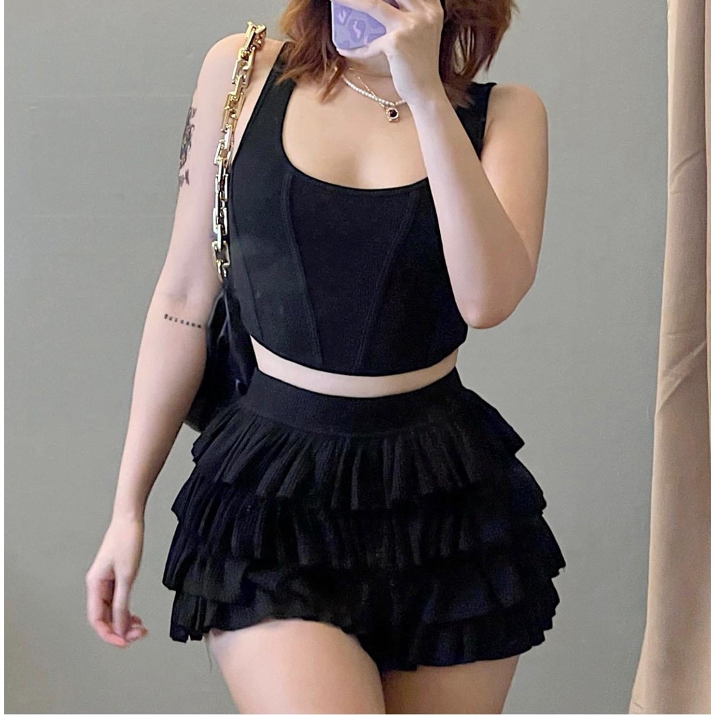 Chân Váy Xoè Tầng Cực Tôn Dáng Ngắn 4 Tầng Trendy Chất Thun Lưng Chun Tôn Dáng kèm áo croptop sexy Sugarbomb.mode