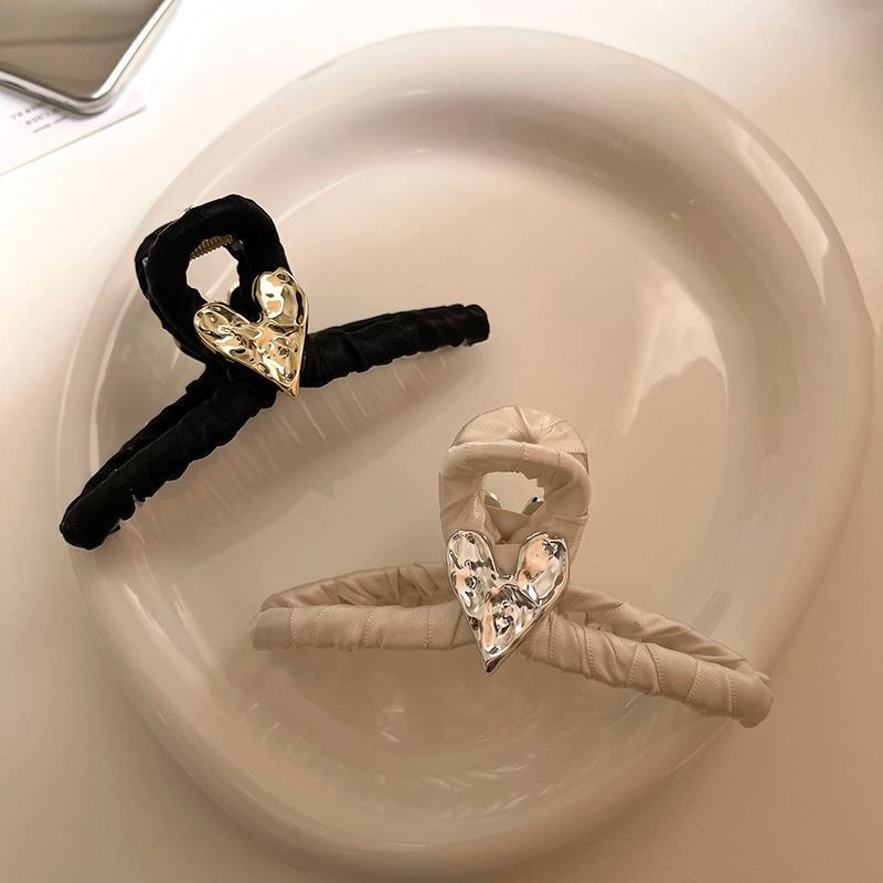 Kẹp tóc càng cua nhựa bọc vải đính hạt