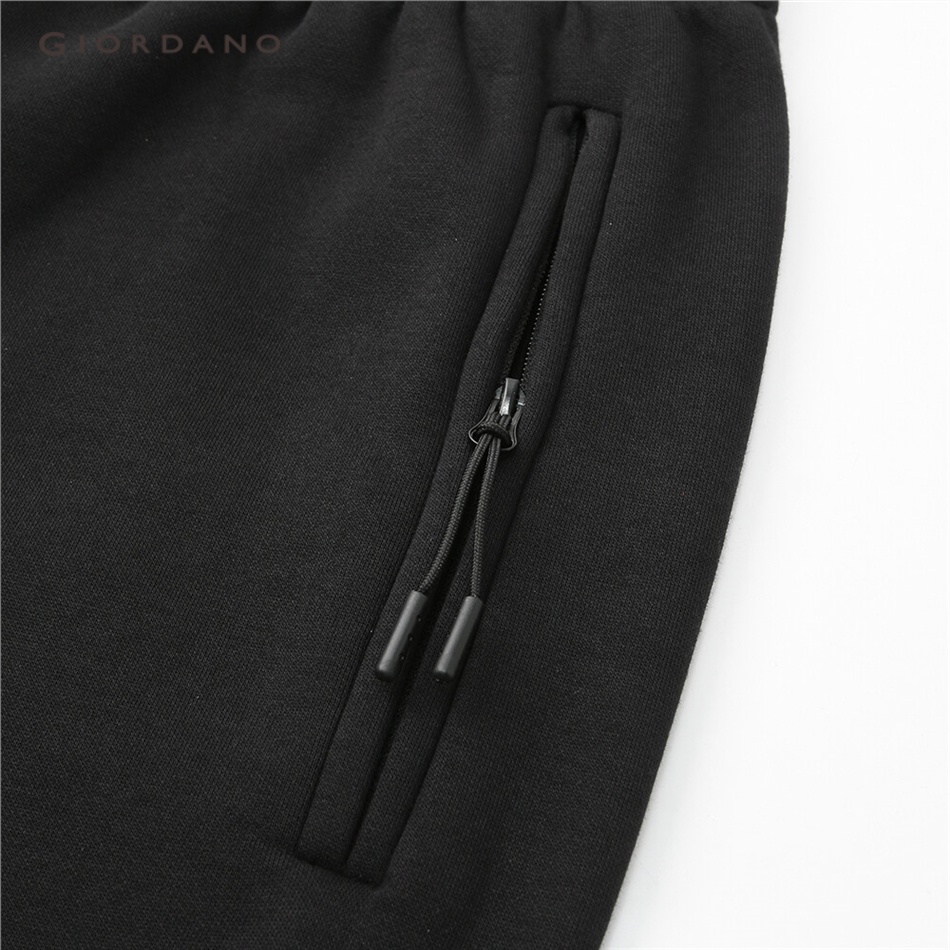 Quần chạy bộ GIORDANO 18112702 lưng co giãn lót vải lông cừu cho nam