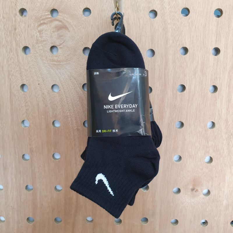 Tất Nike everyday chính hãng /pack 3 đôi