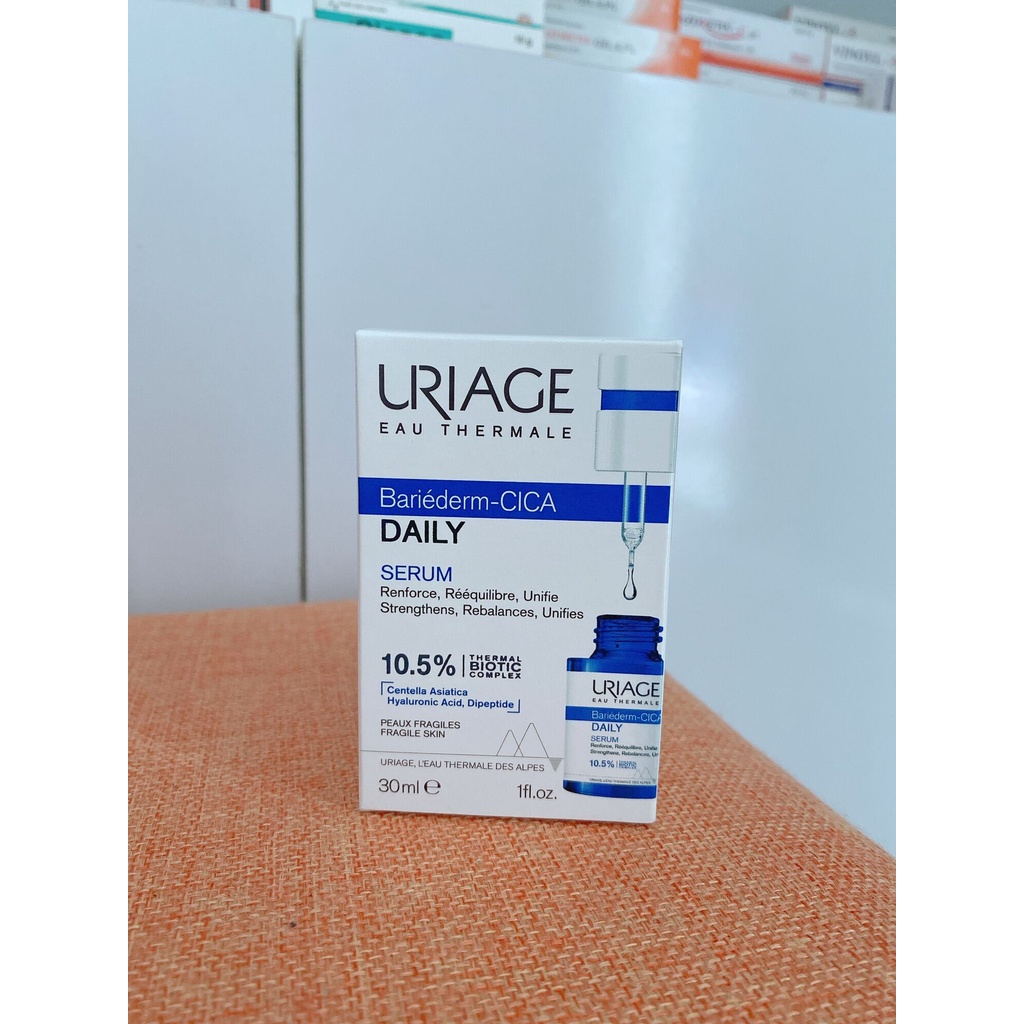 SERUM DƯỠNG ẨM, LÀM SÁNG MỊN DA URIAGE BARIÉDERM-CICA DAILY SERUM 30ml