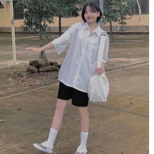Sơ mi học sinh tay lỡ unisex - Áo trắng đồng phục cấp 3 suông dáng rộng oversize nam nữ - Chất vải bông cotton hot | BigBuy360 - bigbuy360.vn