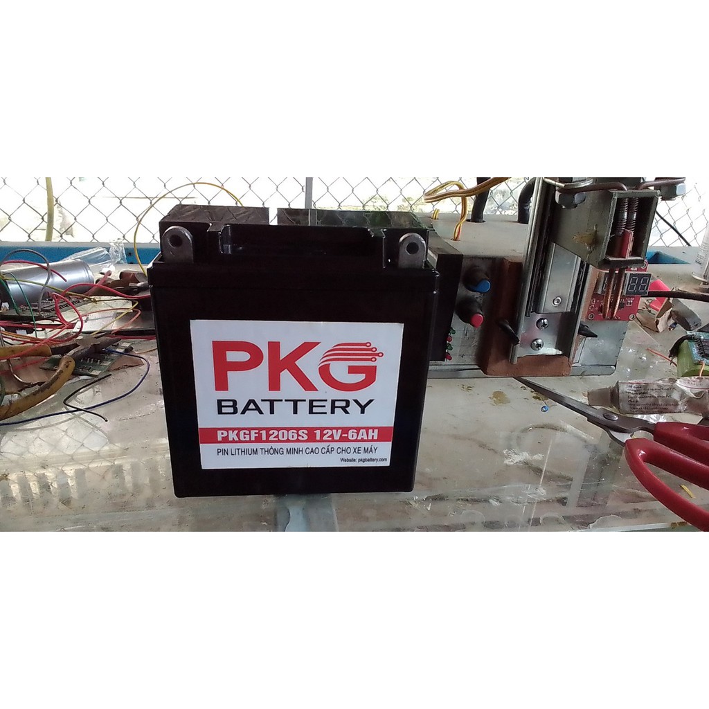 ẮC QUY PIN LIFEPO4 12.8V 6AH THÔNG MINH KHỞI ĐỘNG XE MÁY BẢO HÀNH 2 NĂM