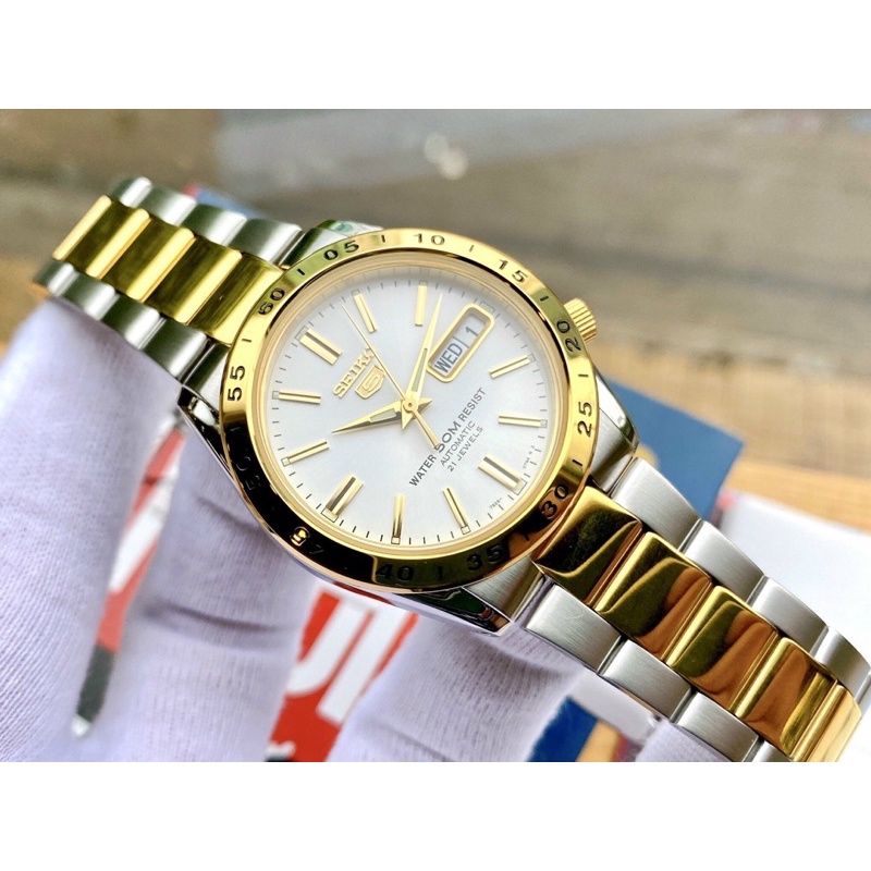 Đồng hồ nam dây thép Seiko SNKE04K1