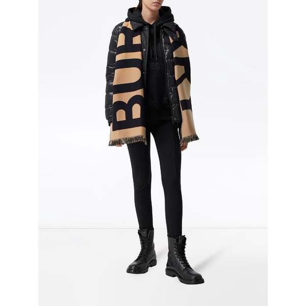 Khăn len BBR 2 màu cho nam nữ