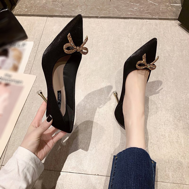 Giày Cao Gót Nữ, Giày Cưới Màu Đỏ Thời Trang Cho Cô Dâu, Stilettos Pumps Mũi Nhọn Được Trang Trí Với Nơ (Satin)