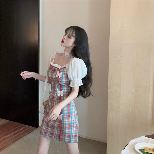 Đầm Kiểu Sườn Xám Trễ Vai Chất Chiffon Hoạ Tiết Bướm Nữ Tính | BigBuy360 - bigbuy360.vn