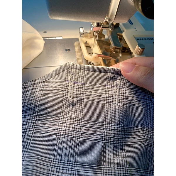 Máy may gia đình đa năng và thùa khuy đẹp -đều - khỏe RICCAR