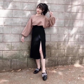 📣set váy xẻ tà + croptop tay dài trơn