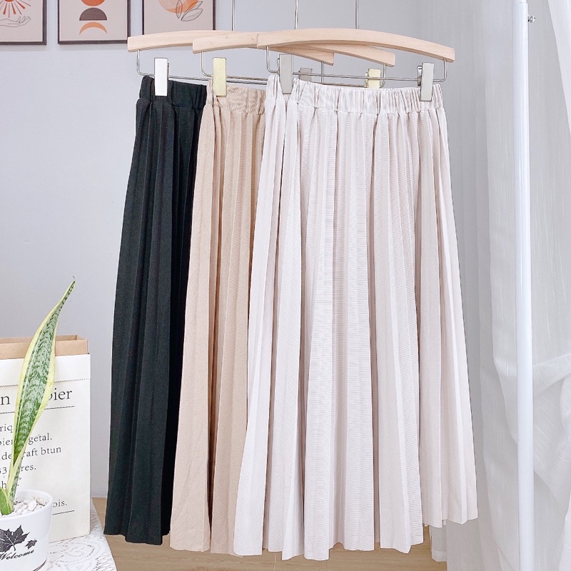 Chân váy xếp li dài
