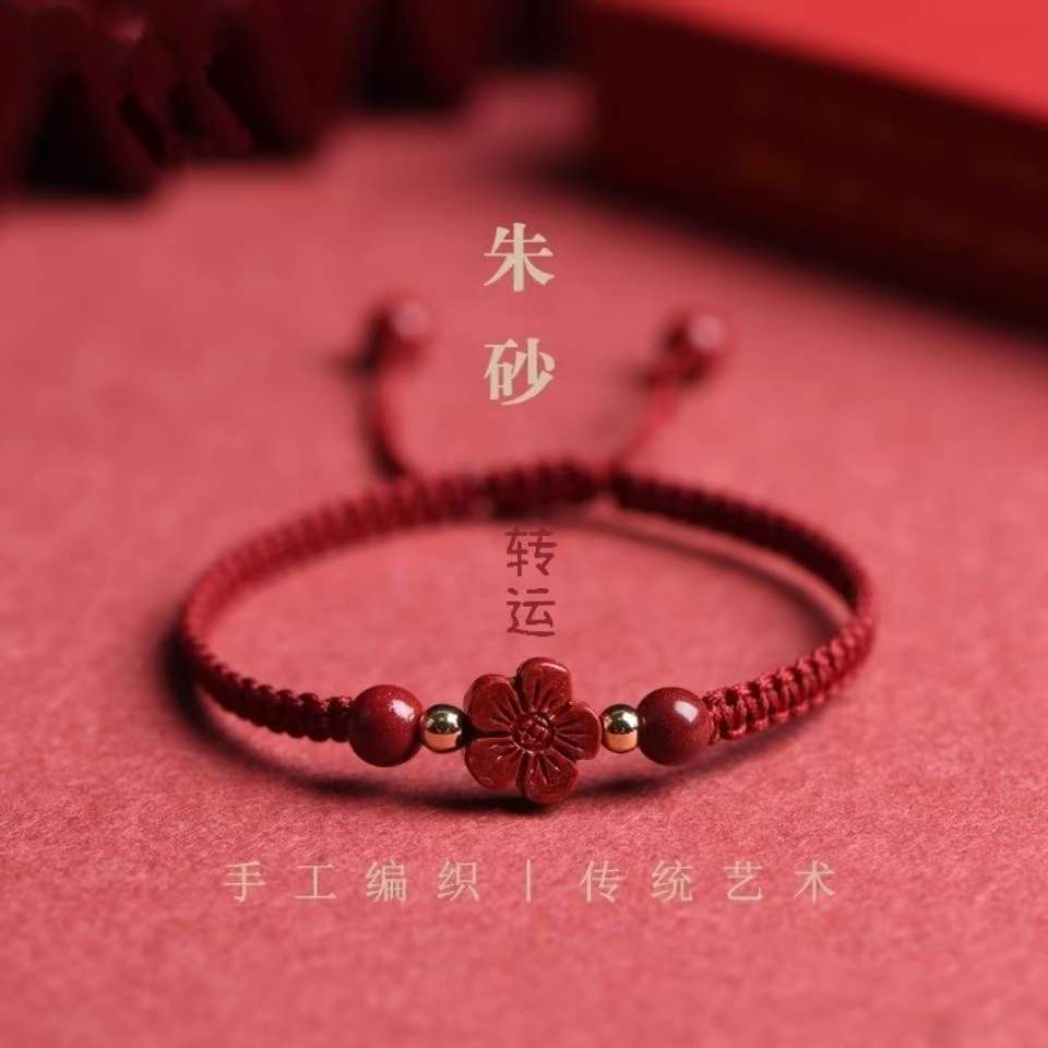 Dây Bện Đỏ Cỏ Bốn Lá May Mắn Tự Nhiên