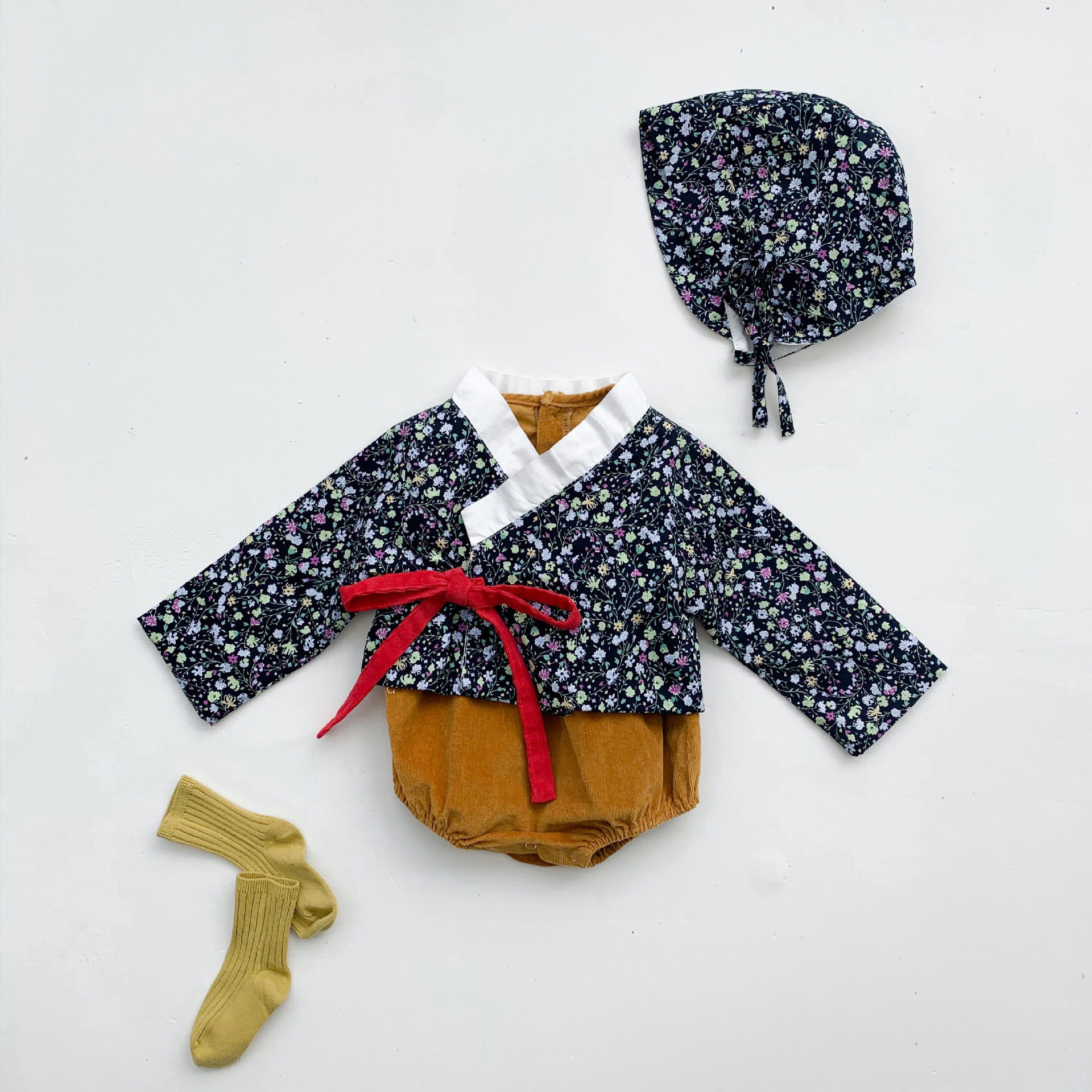 Bộ đồ 3 món dài tay in hoa phong cách mùa thu Hàn Quốc cho bé