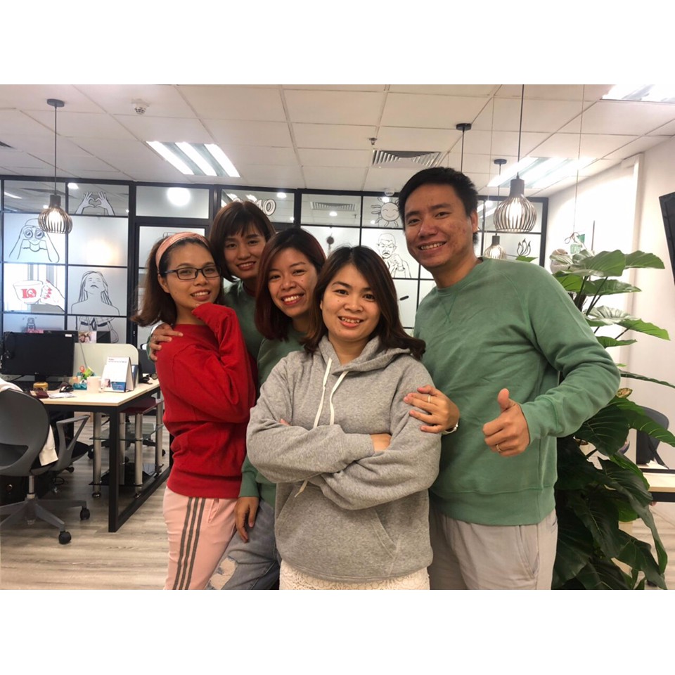 Áo nỉ cổ tròn Việt Nam xuất khẩu - mầu đen (nỉ bông/ nỉ da cá), dầy dặn, không bai xù! | BigBuy360 - bigbuy360.vn