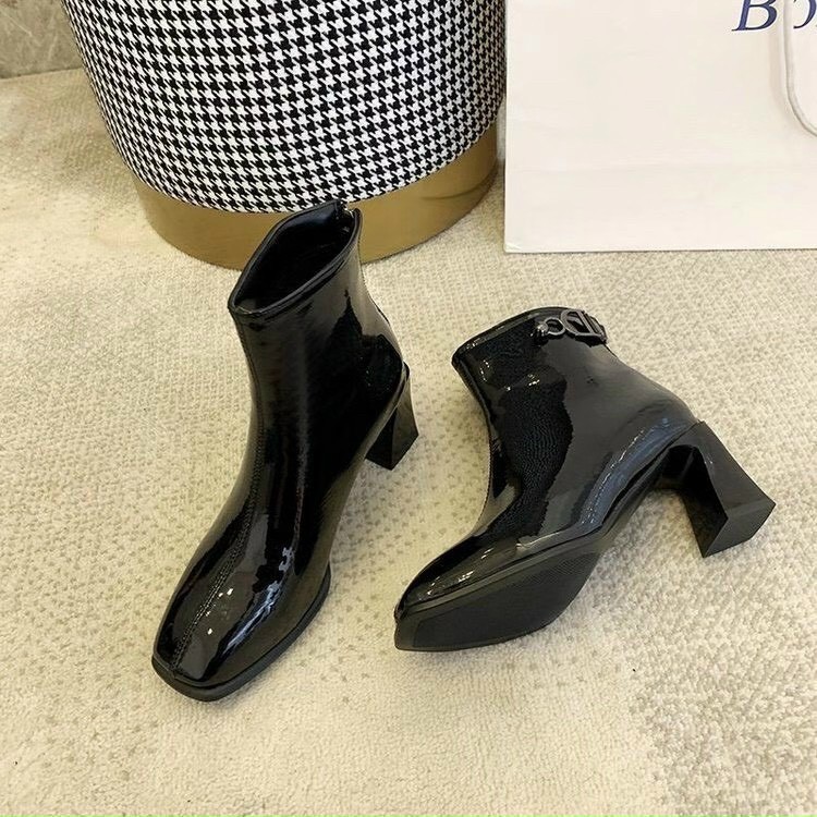 Boot da bóng mũi vuông sang chảnh quá đi