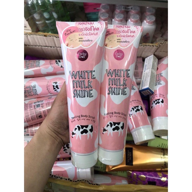 TẨY TẾ BÀO CHẾT TOÀN THÂN SỮA BÒ CATHY DOLL WHITE MILK SHINE PEELING BODY SCRUB - 320ML