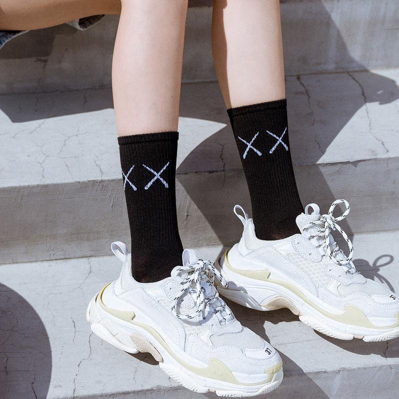 Vớ Cotton Cổ Cao Màu Trơn In Chữ Xx Thời Trang Nam Nữ