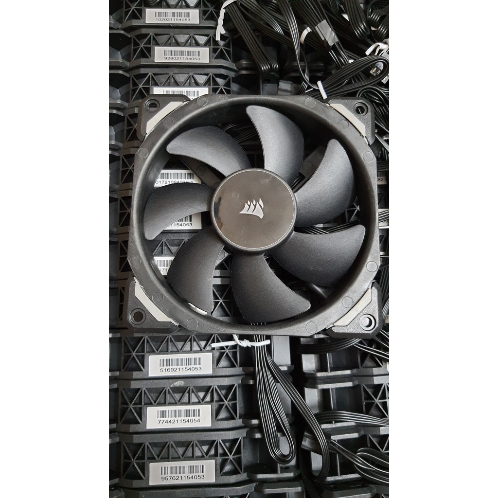 Quạt tản nhiệt Fan Corsair ML120