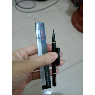 Bút kẻ mắt dạ bob