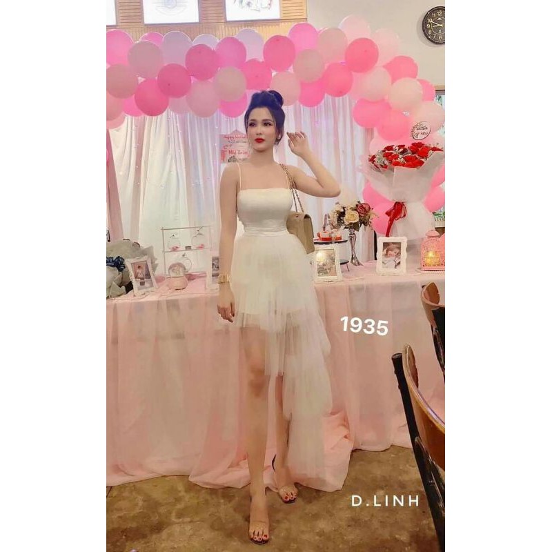 Đầm trắng kiểu