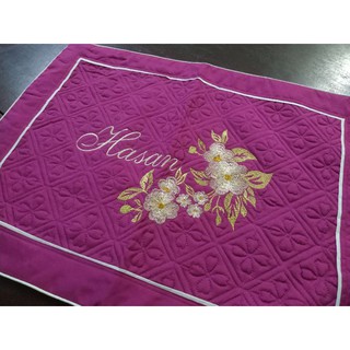 Vỏ gối satin thêu