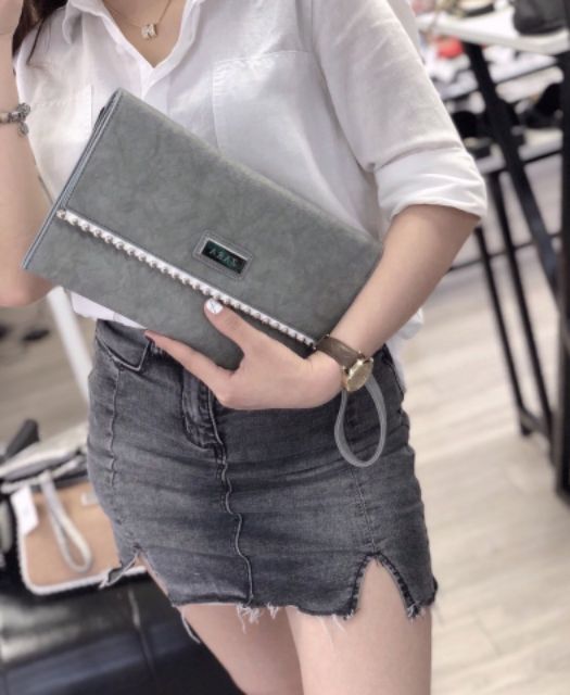 Clutch viền đinh hàng siêu đẹp