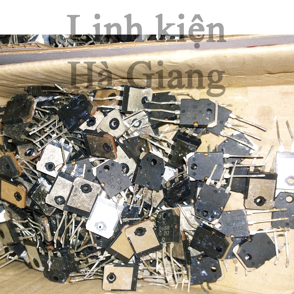 1 cái TRANSISTOR LƯỠNG CỰC KHUẾCH ĐẠI ÂM THANH D718/ B688