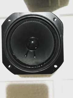 Loa treb 2 từ vuông